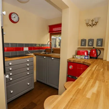 1 Lead Lane, Holiday home *